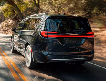 2021–26 Chrysler Pacifica Pinnacle AWD (RU) '2020–26