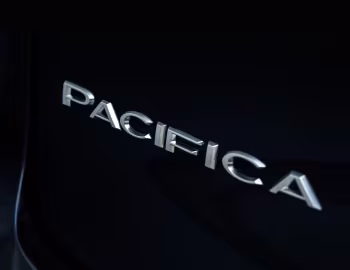 2021–26 Chrysler Pacifica Pinnacle AWD (RU) '2020–26