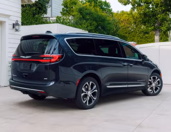 2021–26 Chrysler Pacifica Pinnacle AWD (RU) '2020–26