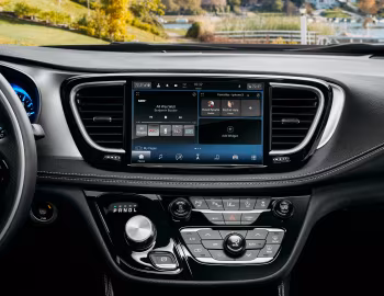 Interior 2021–26 Chrysler Pacifica Pinnacle AWD (RU) '2020–26