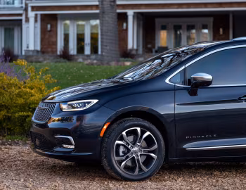 2021–26 Chrysler Pacifica Pinnacle AWD (RU) '2020–26