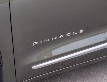 2027 Chrysler Pacifica Pinnacle AWD (RU) '2026