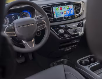 Interior 2027 Chrysler Pacifica Select S Appearance Package AWD (RU) '2026