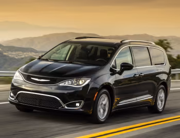 2017–20 Chrysler Pacifica Touring-L Plus (RU) '2016–20