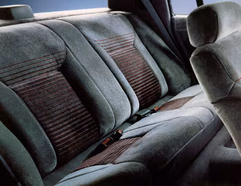 Interior Chrysler Saratoga '1989–95