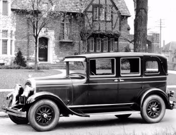1928 Chrysler Series 72 Crown Sedan