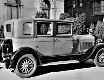 1928 Chrysler Series 72 Royal Sedan