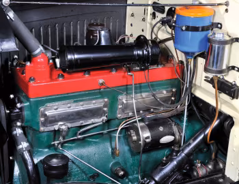 Bajo el capó 1929 Chrysler Series 75 Roadster