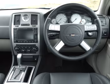 Panel frontal Chrysler 300C SRT8 [UK-spec] (LE) '2006–10