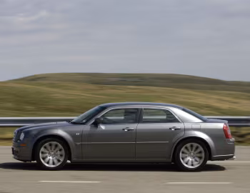 Chrysler 300C SRT8 [UK-spec] (LE) '2006–10