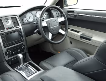 Interior Chrysler 300C SRT8 [UK-spec] (LE) '2006–10