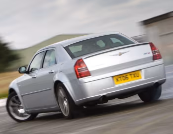 Chrysler 300C SRT8 [UK-spec] (LE) '2006–10