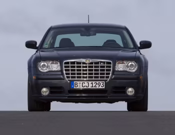 Chrysler 300C SRT8 [EU-spec] (LE) '2006–10