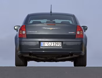 Chrysler 300C SRT8 [EU-spec] (LE) '2006–10