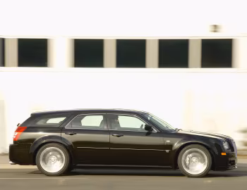 Chrysler 300C SRT8 Touring [UK-spec] (LE) '2007–10