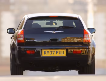 Chrysler 300C SRT8 Touring [UK-spec] (LE) '2007–10