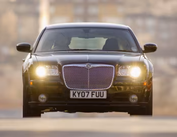 Chrysler 300C SRT8 Touring [UK-spec] (LE) '2007–10
