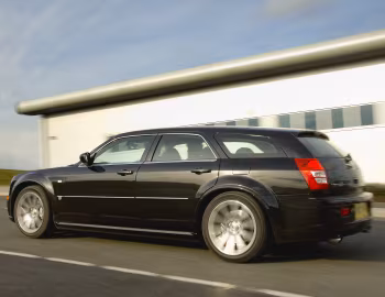 Chrysler 300C SRT8 Touring [UK-spec] (LE) '2007–10