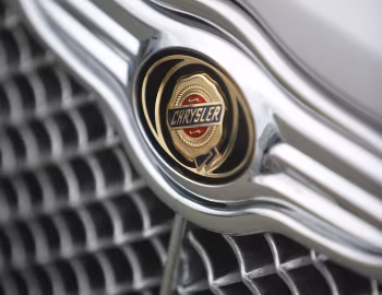 Logotipo Chrysler 300C Touring CRD SRT-Design [UK-spec] (LE) '2008–10
