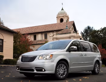 2011–16 Chrysler Town & Country (RT) '2010–16