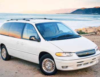 1996–97 Chrysler Town & Country '1995–97
