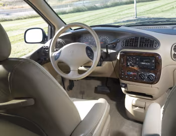 Panel frontal 1996–97 Chrysler Town & Country '1995–97