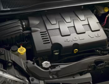 Bajo el capó 2008–10 Chrysler Town & Country Limited '2007–10