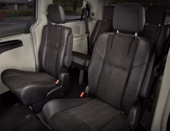 Interior 2014 Chrysler Town & Country "30th Anniversary" (RT) '2013–14