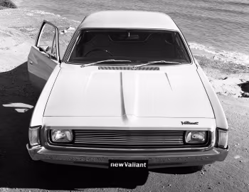 Chrysler Valiant (VH) '06.1971–03.1973
