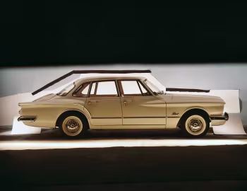1960 Valiant V-200 Sedan (QX1-H - 41)