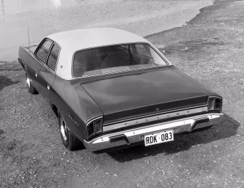 Chrysler Valiant Regal (VH) '06.1971–03.1973