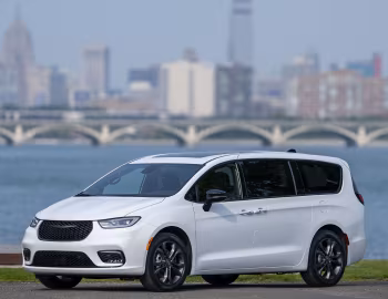 2026 Chrysler Pacifica "100th Anniversary Edition" '2025