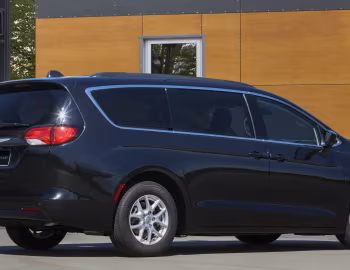 2021–25 Chrysler Voyager (RU) '2020–25