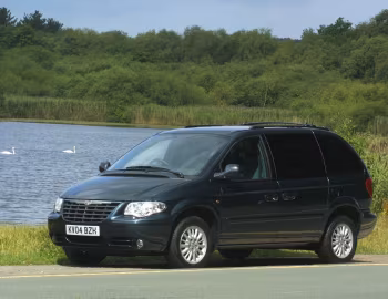 Chrysler Voyager [UK-spec] (RS) '2004–07