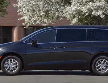 2021–25 Chrysler Voyager (RU) '2020–25