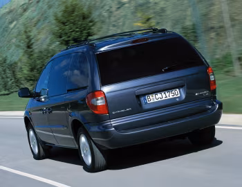 Chrysler Voyager [EU-spec] (RS) '2000–04