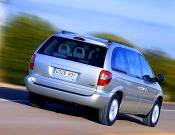 Chrysler Voyager [EU-spec] (RS) '2004–07