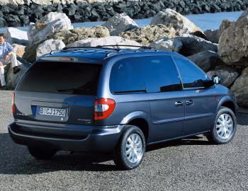 Chrysler Voyager [EU-spec] (RS) '2000–04