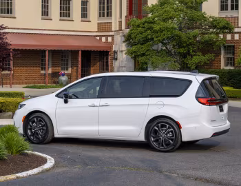 2026 Chrysler Pacifica "100th Anniversary Edition" '2025