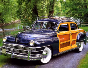 1948 Chrysler Windsor Town & Country Sedan (C38W)