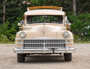 1948 Chrysler Windsor Town & Country Sedan (C38W)