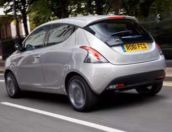 Chrysler Ypsilon '2011–15