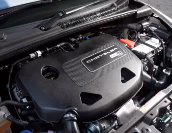 Bajo el capó Chrysler Ypsilon '2011–15
