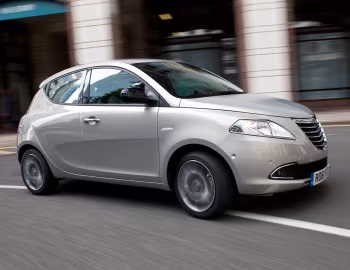 Chrysler Ypsilon '2011–15