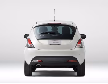 Chrysler Ypsilon [Japan] '2012–14