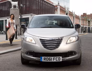 Chrysler Ypsilon '2011–15