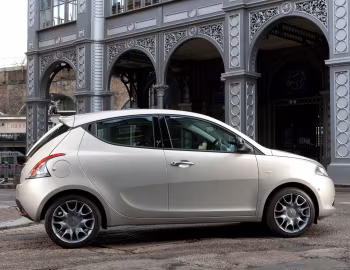 Chrysler Ypsilon '2011–15