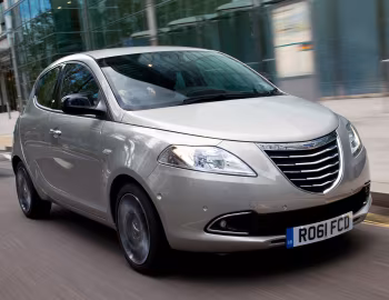 Chrysler Ypsilon '2011–15