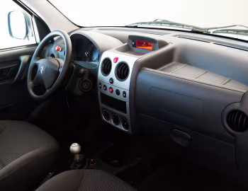 Front Panel Citroën Berlingo First Van Électrique "Powered by Venturi" '2008–11