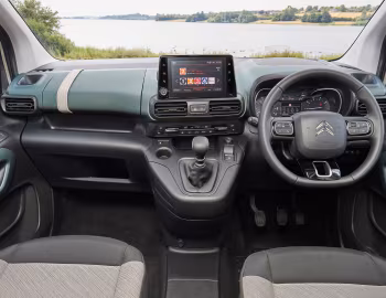Передня панель Citroën Berlingo Multispace [UK-spec] (K9) '2018–22